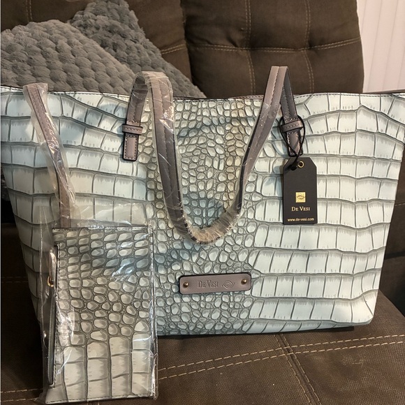De Vesi Handbags - Blue Crocodile Pattern Tote Bag NWT